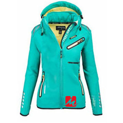 Polyester Spandex Su Geçirmez Softshell Ceketler Kadın Champing Outdoor Yürüyüş Ceketi