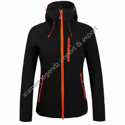 Fonksiyonel Su Geçirmez Softshell Ceketler Açık Hava Nefes Alabilir Kış Kadın Kabanlar