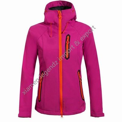 Fonksiyonel Su Geçirmez Softshell Ceketler Açık Hava Nefes Alabilir Kış Kadın Kabanlar