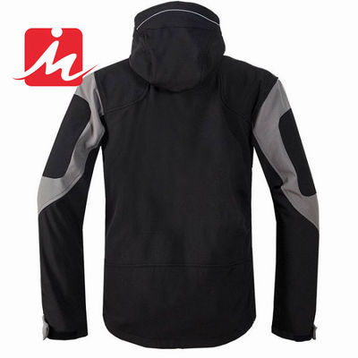 Dağ Açık Su Geçirmez Softshell Ceketler Erkekler Yürüyüş Kışlık Ceketler